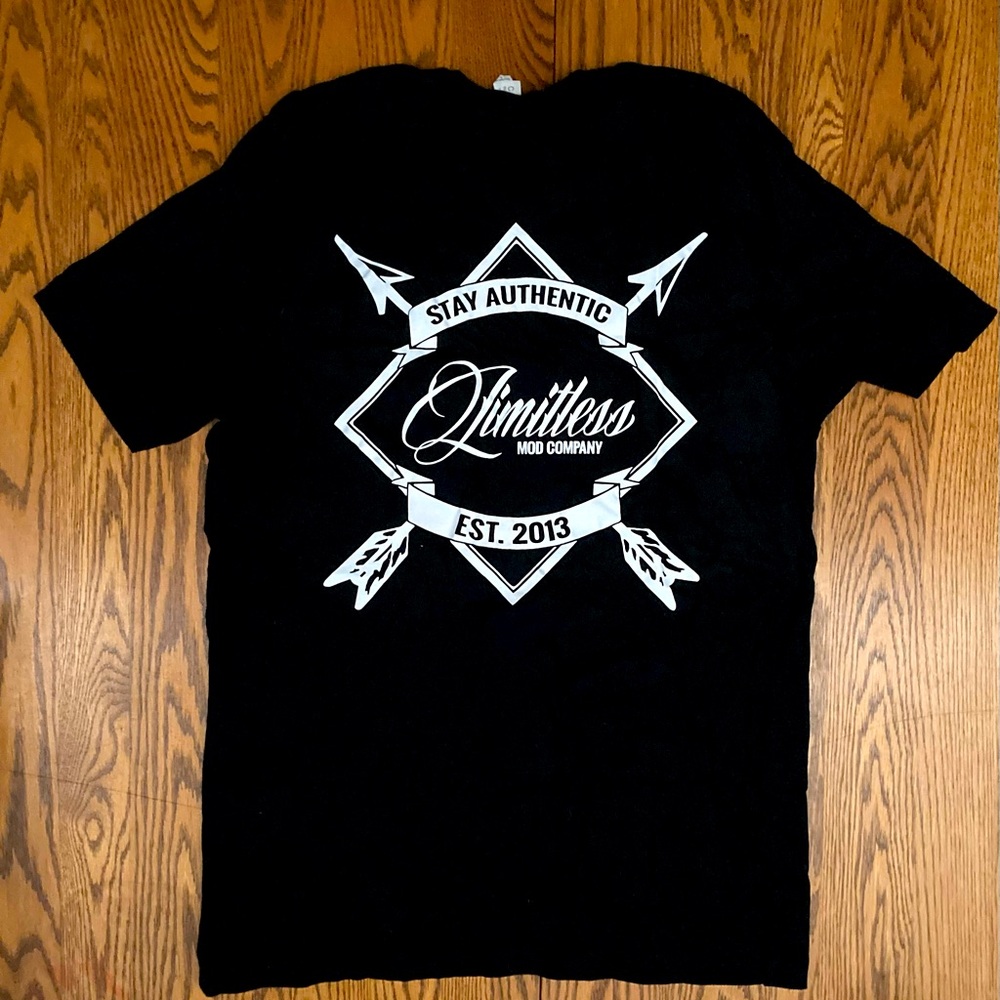 ✔️LIMITLESS MOD CO✔️black short sleeve tee 100%cotton lightweight soft ✨VERYGUC✨